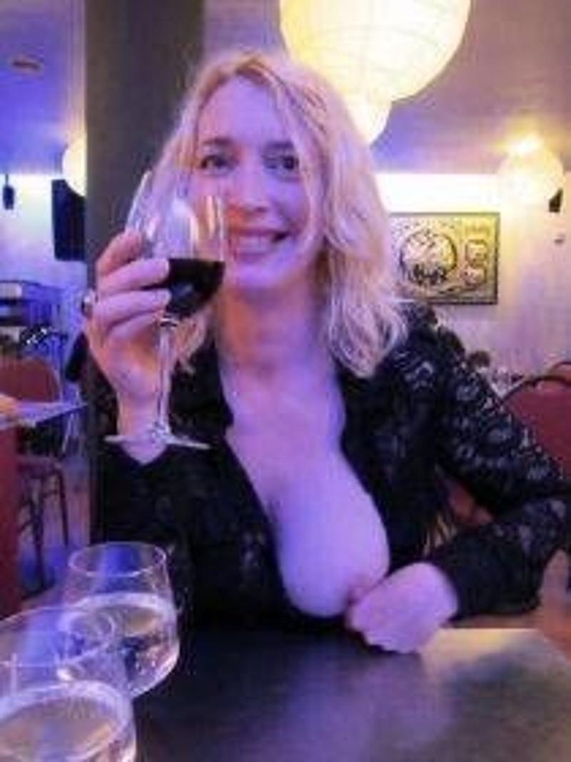 ❤️❤️❤️❤️Drink & Some Car Fun⎛⎛❤️❤️❤️❤️⎞⎞Want a BJ❤️❤️❤️❤️