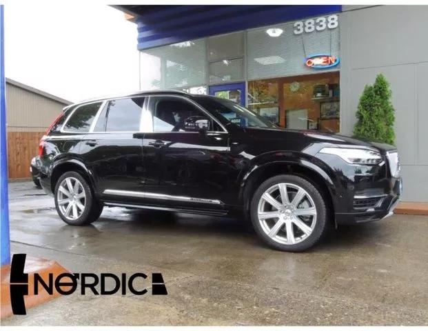  2017 Volvo XC90 Hybrid T8 Excellence