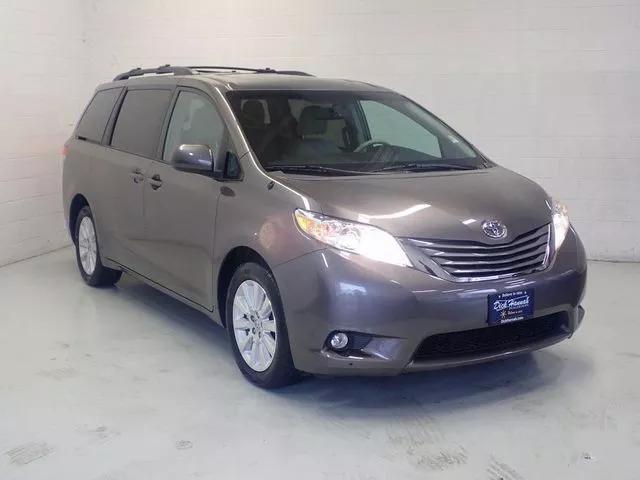  2014 Toyota Sienna XLE