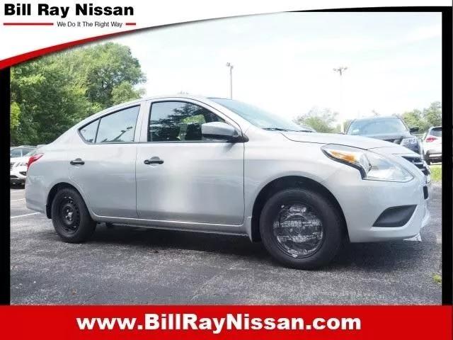  2019 Nissan Versa 1.6 S+