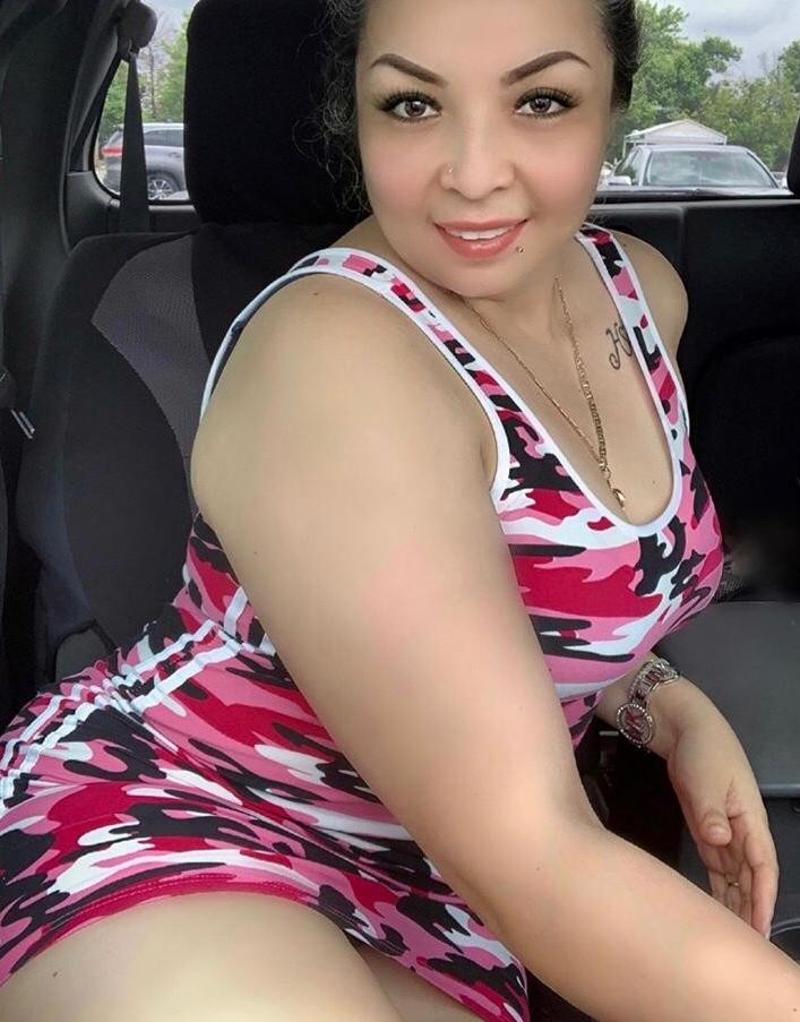 Sissy slave let me fulfill your fantasies, very oral, kinky, toy friendly