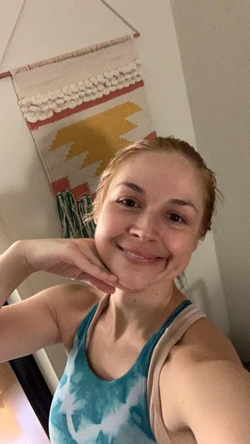 I’m available to meet and fuck ??