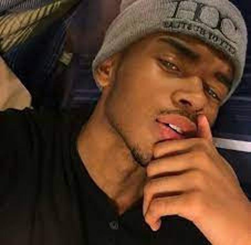 I'm looking for a sexy girl